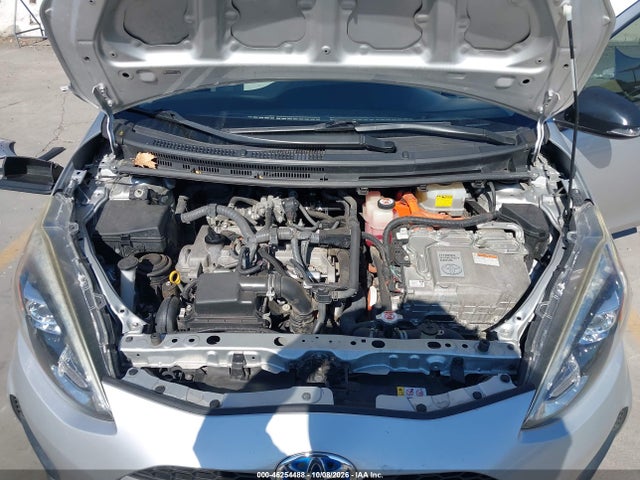 46254488 :رقم المزاد ، JTDKDTB35J1601907 vin ، 2018 Toyota Prius C One مزاد بيع