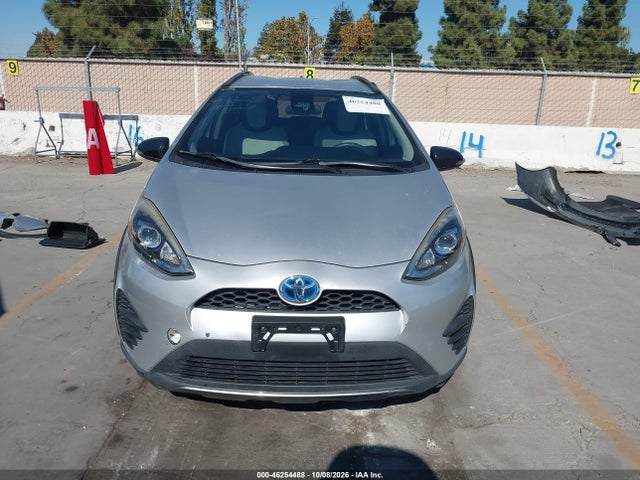 46254488 :رقم المزاد ، JTDKDTB35J1601907 vin ، 2018 Toyota Prius C One مزاد بيع