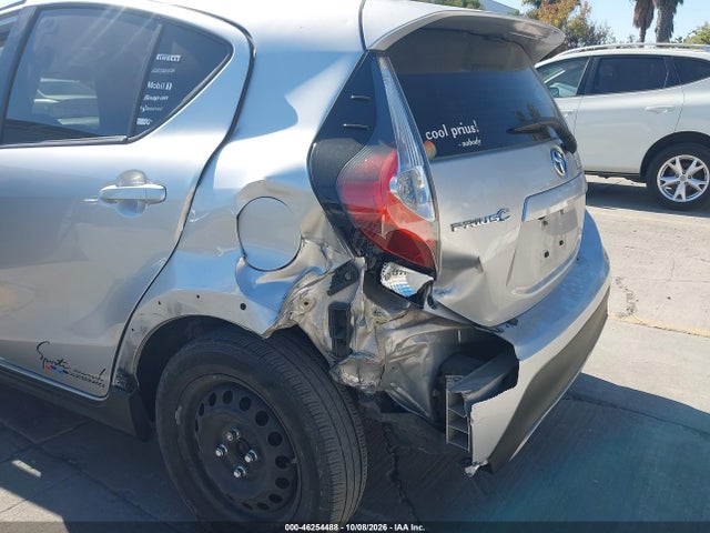 46254488 :رقم المزاد ، JTDKDTB35J1601907 vin ، 2018 Toyota Prius C One مزاد بيع