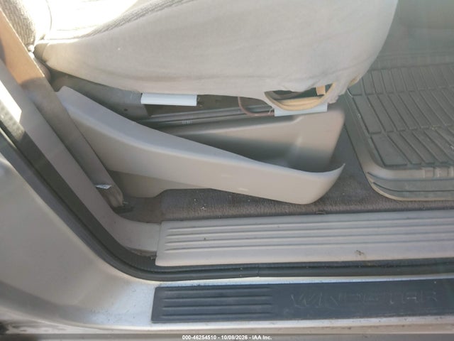 Продажа на аукционе авто 2000 Ford Windstar Lx, vin: 2FMZA5142YBA97324, номер лота: 46254510