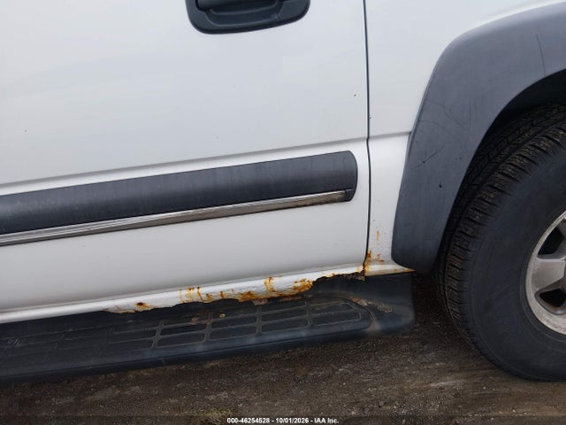 Продаж на аукціоні авто 2000 Chevrolet Suburban 1500 Ls, vin: 3GNFK16T4YG105988, номер лоту: 46254528