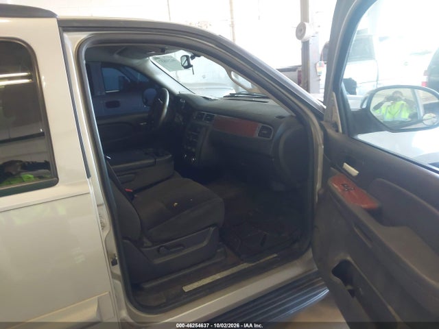 Aukcja sprzedaży 2008 Gmc Yukon Sle, vin: 1GKFC13C78J138786, numer aukcji: 46254637