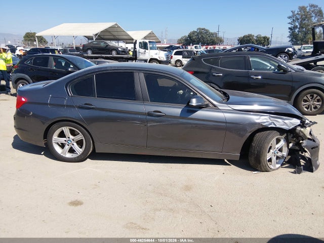 BMW 320i 2014 WBA3B1G5XENS80855 Image 13