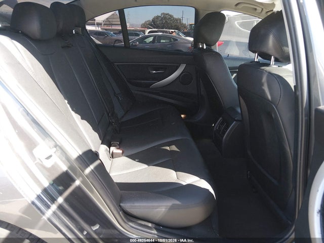 BMW 320i 2014 WBA3B1G5XENS80855 Image 8