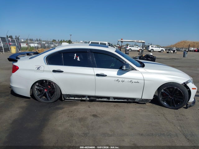 WBA3C1C53FK118944 BMW 328I
