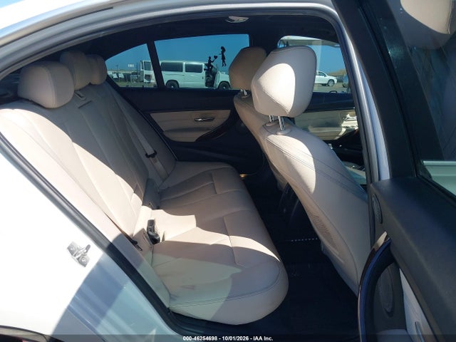 WBA3C1C53FK118944 BMW 328I