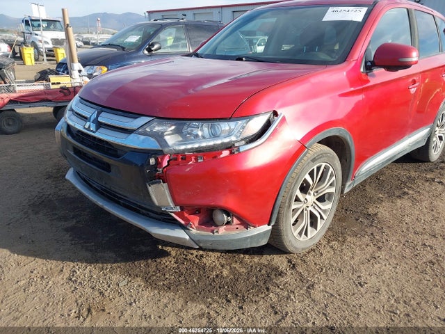 46254725 :رقم المزاد ، JA4AZ3A33JZ016270 vin ، 2018 Mitsubishi Outlander Se مزاد بيع