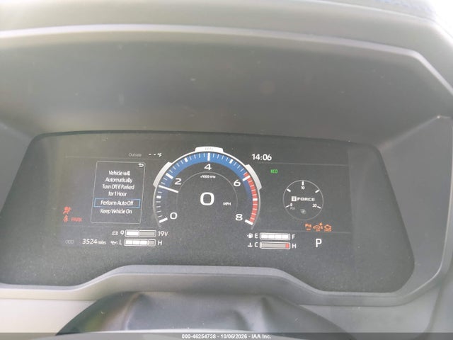 2026 Toyota Tundra Platinum Crewmax 6.5' Bed მანქანა იყიდება აუქციონზე, vin: 5TFNA5EC5TX057583, აუქციონის ნომერი: 46254738