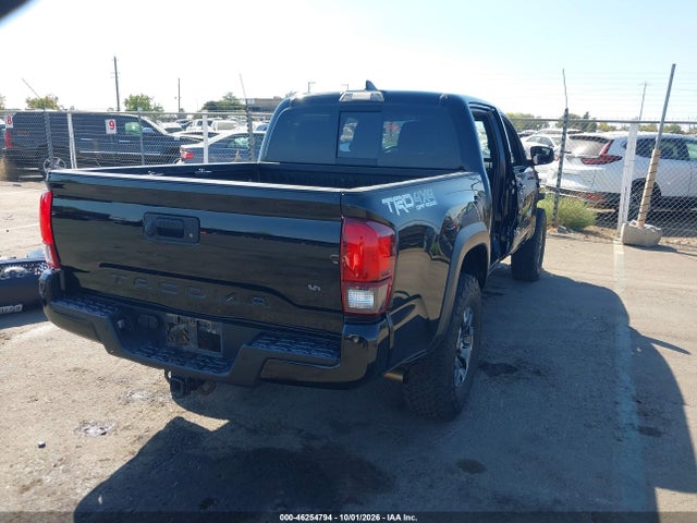 2018 Toyota Tacoma Trd Off Road მანქანა იყიდება აუქციონზე, vin: 5TFCZ5AN6JX123353, აუქციონის ნომერი: 46254794