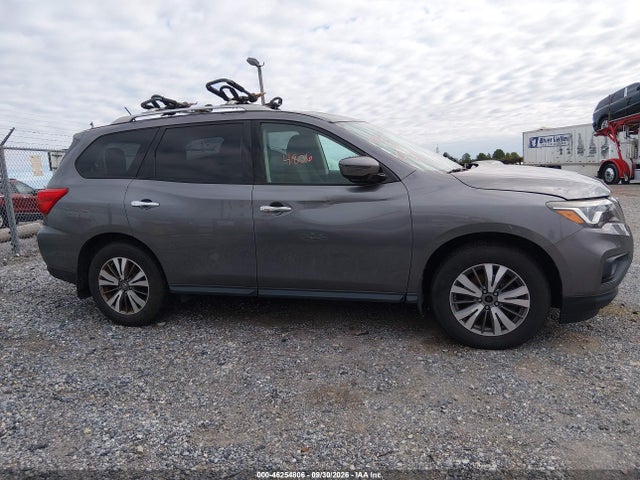 46254806 :رقم المزاد ، 5N1DR2MM5HC686333 vin ، 2017 Nissan Pathfinder S مزاد بيع