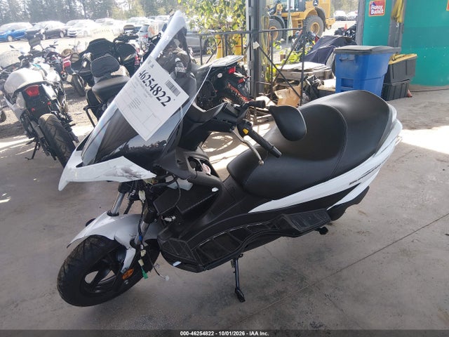 46254822 :رقم المزاد ، MLCCH41A6L1600060 vin ، 2020 Suzuki Uh200 مزاد بيع
