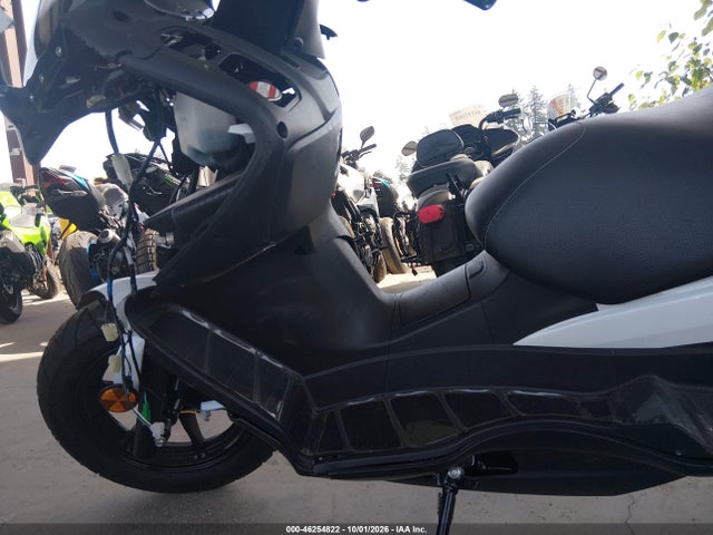 46254822 :رقم المزاد ، MLCCH41A6L1600060 vin ، 2020 Suzuki Uh200 مزاد بيع
