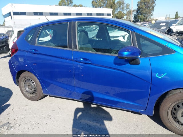 3HGGK5H52FM774215 Honda FIT LX