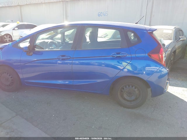 3HGGK5H52FM774215 Honda FIT LX
