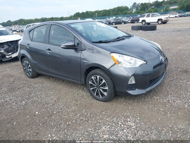 Продажа на аукционе авто 2013 Toyota Prius C One, vin: JTDKDTB36D1542273, номер лота: 46255019