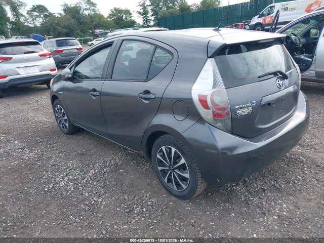 Продажа на аукционе авто 2013 Toyota Prius C One, vin: JTDKDTB36D1542273, номер лота: 46255019
