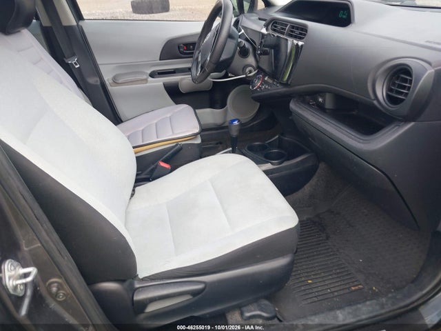 Продажа на аукционе авто 2013 Toyota Prius C One, vin: JTDKDTB36D1542273, номер лота: 46255019
