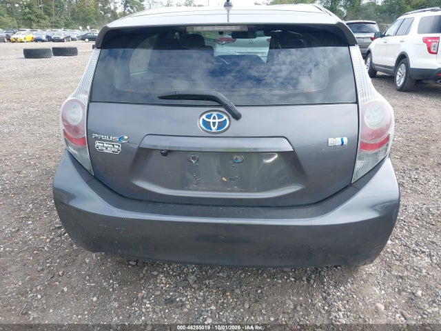 Продажа на аукционе авто 2013 Toyota Prius C One, vin: JTDKDTB36D1542273, номер лота: 46255019