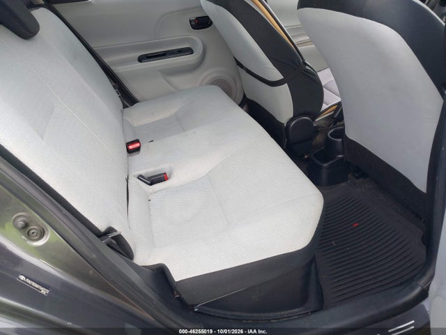 Продажа на аукционе авто 2013 Toyota Prius C One, vin: JTDKDTB36D1542273, номер лота: 46255019