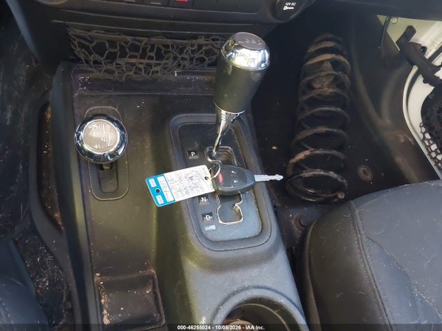 Продаж на аукціоні авто 2015 Jeep Wrangler Unlimited Sport, vin: 1C4BJWDG1FL592127, номер лоту: 46255024