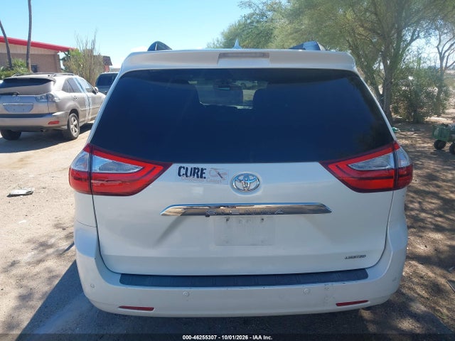5TDYK3DC4FS550827 Toyota Sienna Limited Premium 7 Passenger