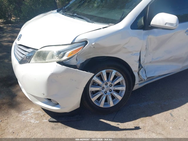 5TDYK3DC4FS550827 Toyota Sienna Limited Premium 7 Passenger