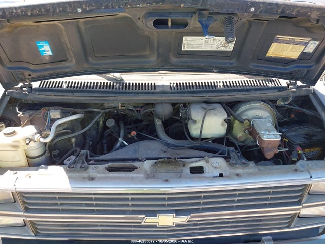 1983 Chevrolet G20 მანქანა იყიდება აუქციონზე, vin: 1GCEG25H1D7170599, აუქციონის ნომერი: 46255377