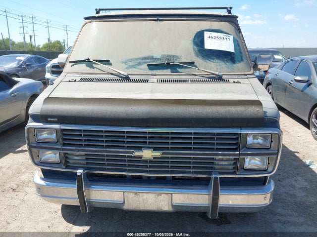 1983 Chevrolet G20 მანქანა იყიდება აუქციონზე, vin: 1GCEG25H1D7170599, აუქციონის ნომერი: 46255377