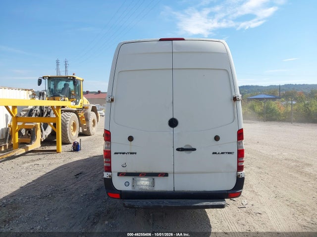46255406 :رقم المزاد ، WD3PE8DC9E5829544 vin ، 2014 Mercedes-benz Sprinter 2500 High Roof مزاد بيع