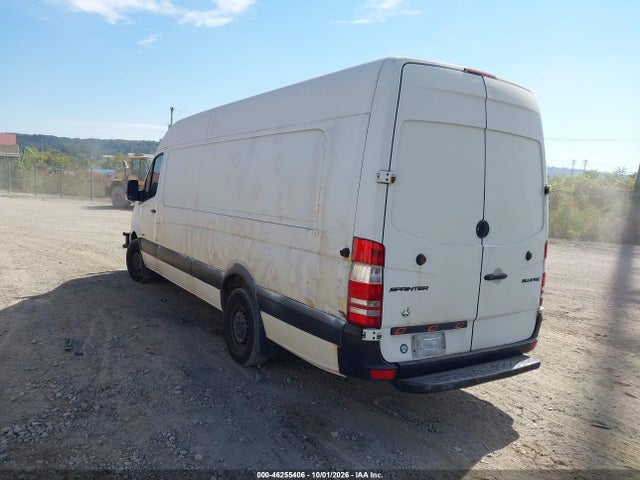 46255406 :رقم المزاد ، WD3PE8DC9E5829544 vin ، 2014 Mercedes-benz Sprinter 2500 High Roof مزاد بيع