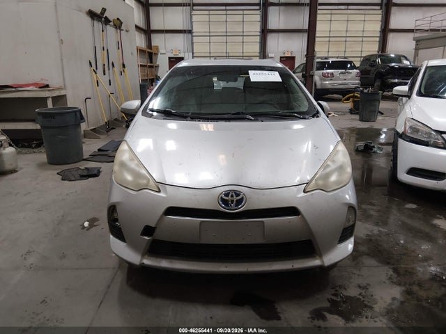 46255441 :رقم المزاد ، JTDKDTB37E1074152 vin ، 2014 Toyota Prius C One مزاد بيع