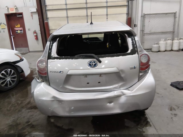 46255441 :رقم المزاد ، JTDKDTB37E1074152 vin ، 2014 Toyota Prius C One مزاد بيع