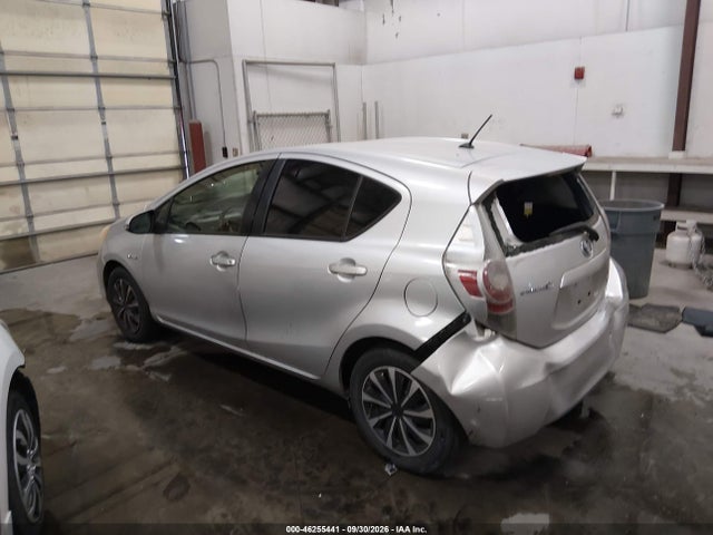 46255441 :رقم المزاد ، JTDKDTB37E1074152 vin ، 2014 Toyota Prius C One مزاد بيع