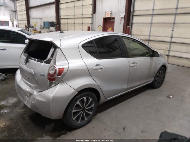 46255441 :رقم المزاد ، JTDKDTB37E1074152 vin ، 2014 Toyota Prius C One مزاد بيع