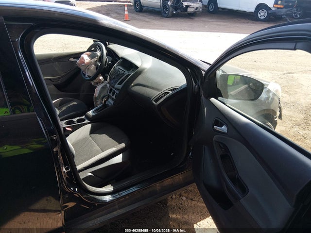 Ford FOCUS SE 2014 1FADP3F27EL397452 Image 5