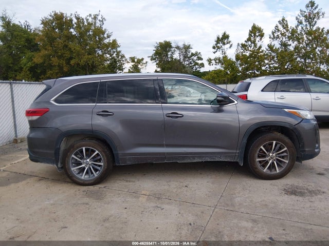 Продаж на аукціоні авто 2017 Toyota Highlander Xle, vin: 5TDJZRFH6HS419703, номер лоту: 46255471