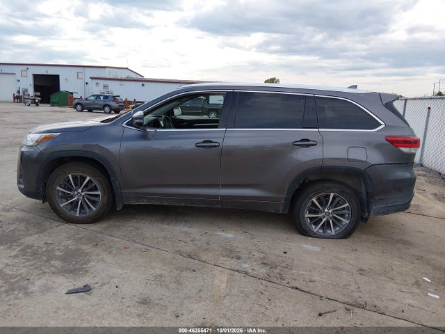 Продаж на аукціоні авто 2017 Toyota Highlander Xle, vin: 5TDJZRFH6HS419703, номер лоту: 46255471