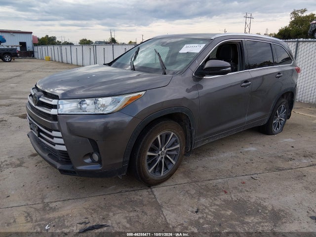 Продаж на аукціоні авто 2017 Toyota Highlander Xle, vin: 5TDJZRFH6HS419703, номер лоту: 46255471