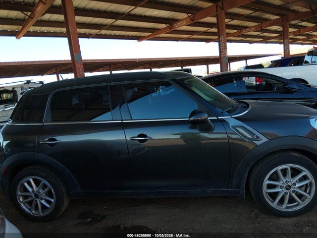 Mini Countryman Cooper S 2015 WMWZC3C58FWT05868 Image 14
