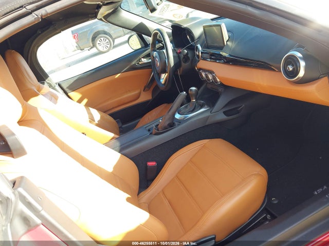 2018 Fiat 124 Spider Lusso მანქანა იყიდება აუქციონზე, vin: JC1NFAEK9J0134766, აუქციონის ნომერი: 46255511