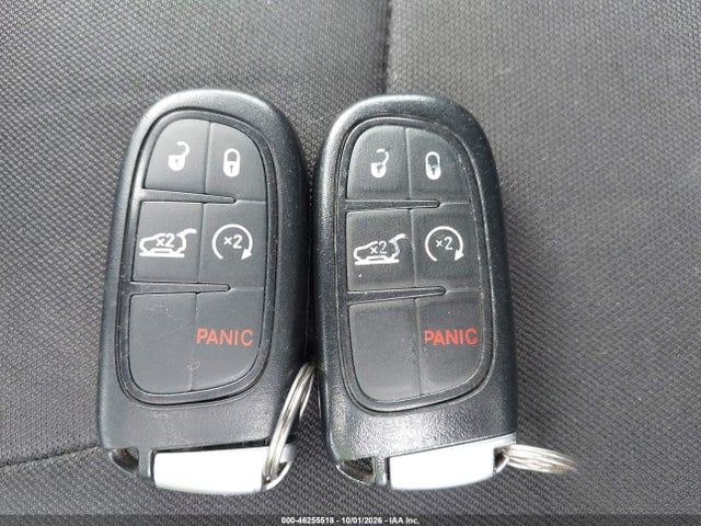 Продажа на аукционе авто 2016 Jeep Cherokee 75th Anniversary, vin: 1C4PJMCB7GW305194, номер лота: 46255518