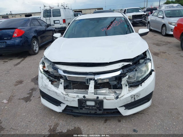 Aukcja sprzedaży 2018 Honda Civic Lx, vin: 2HGFC2F58JH582203, numer aukcji: 46255532
