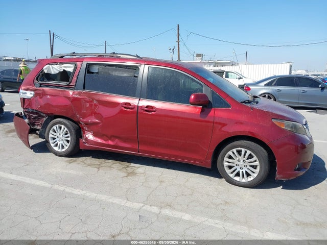 2011 Toyota Sienna Xle V6 მანქანა იყიდება აუქციონზე, vin: 5TDYK3DC3BS020052, აუქციონის ნომერი: 46255546