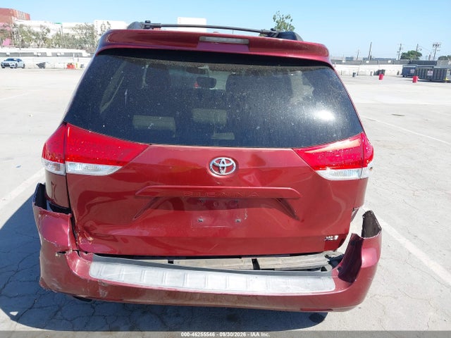2011 Toyota Sienna Xle V6 მანქანა იყიდება აუქციონზე, vin: 5TDYK3DC3BS020052, აუქციონის ნომერი: 46255546