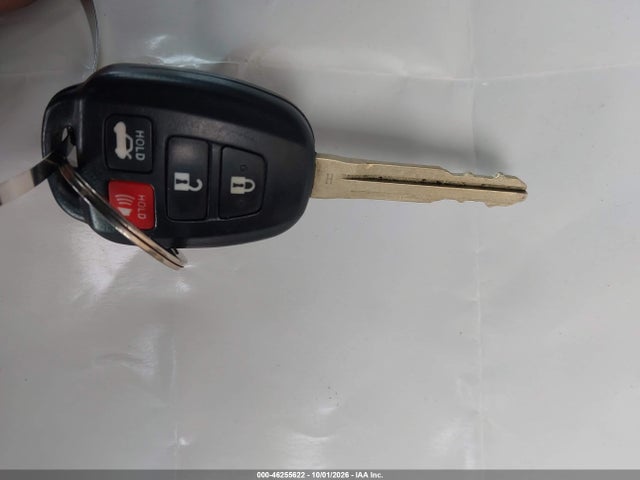 2015 Toyota Corolla Le მანქანა იყიდება აუქციონზე, vin: 2T1BURHE5FC320012, აუქციონის ნომერი: 46255622