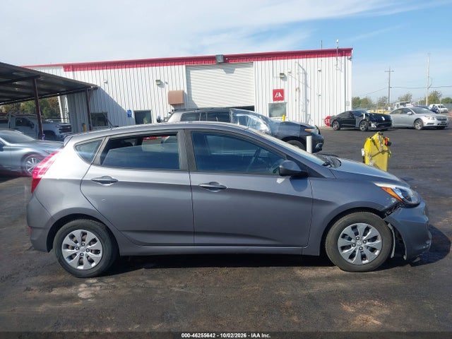 Hyundai ACCENT SE 2017 KMHCT5AEXHU311818 Image 13