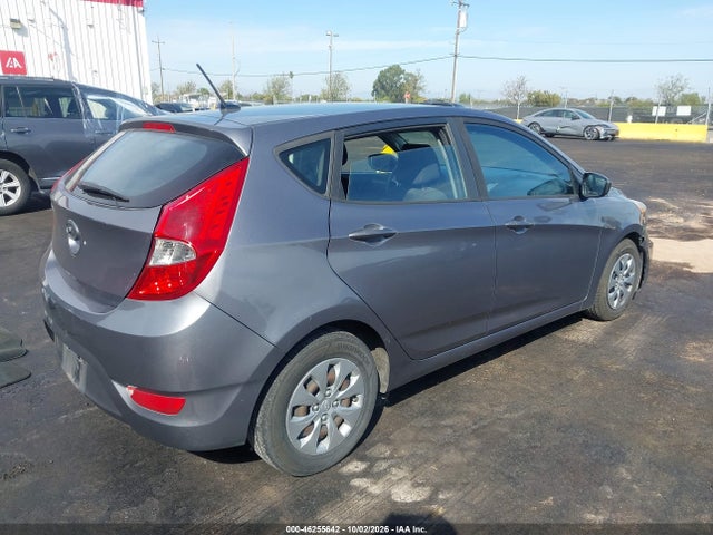 Hyundai ACCENT SE 2017 KMHCT5AEXHU311818 Image 4