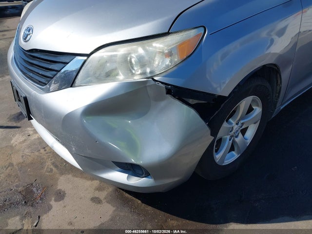 46255661 :رقم المزاد ، 5TDKK3DC9DS366566 vin ، 2013 Toyota Sienna Le V6 8 Passenger مزاد بيع