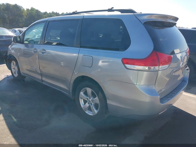 46255661 :رقم المزاد ، 5TDKK3DC9DS366566 vin ، 2013 Toyota Sienna Le V6 8 Passenger مزاد بيع