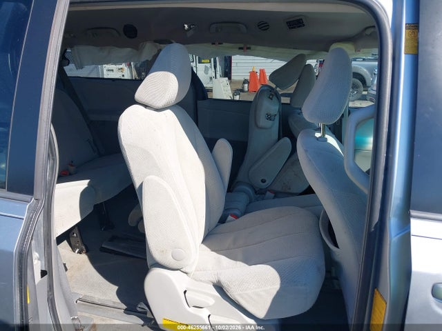 46255661 :رقم المزاد ، 5TDKK3DC9DS366566 vin ، 2013 Toyota Sienna Le V6 8 Passenger مزاد بيع